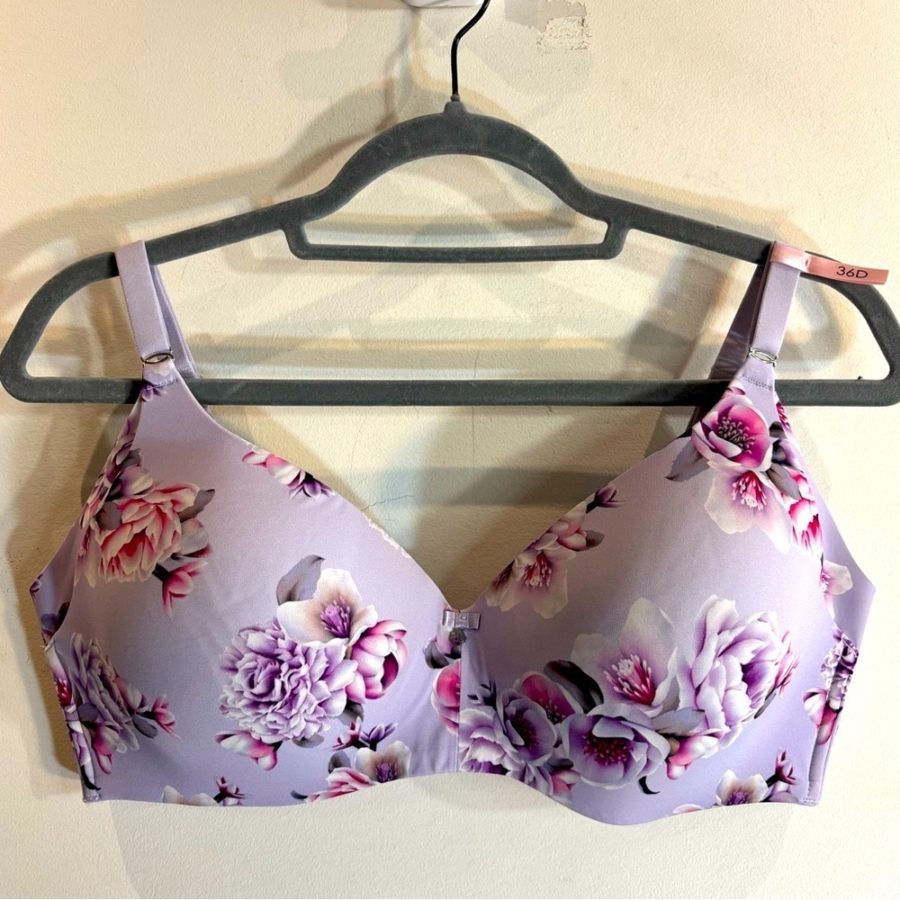 LA VIE EN ROSE Sz 36D Sleek Back Floral Soft Cup Padded Adjustable NEW WITH TAG